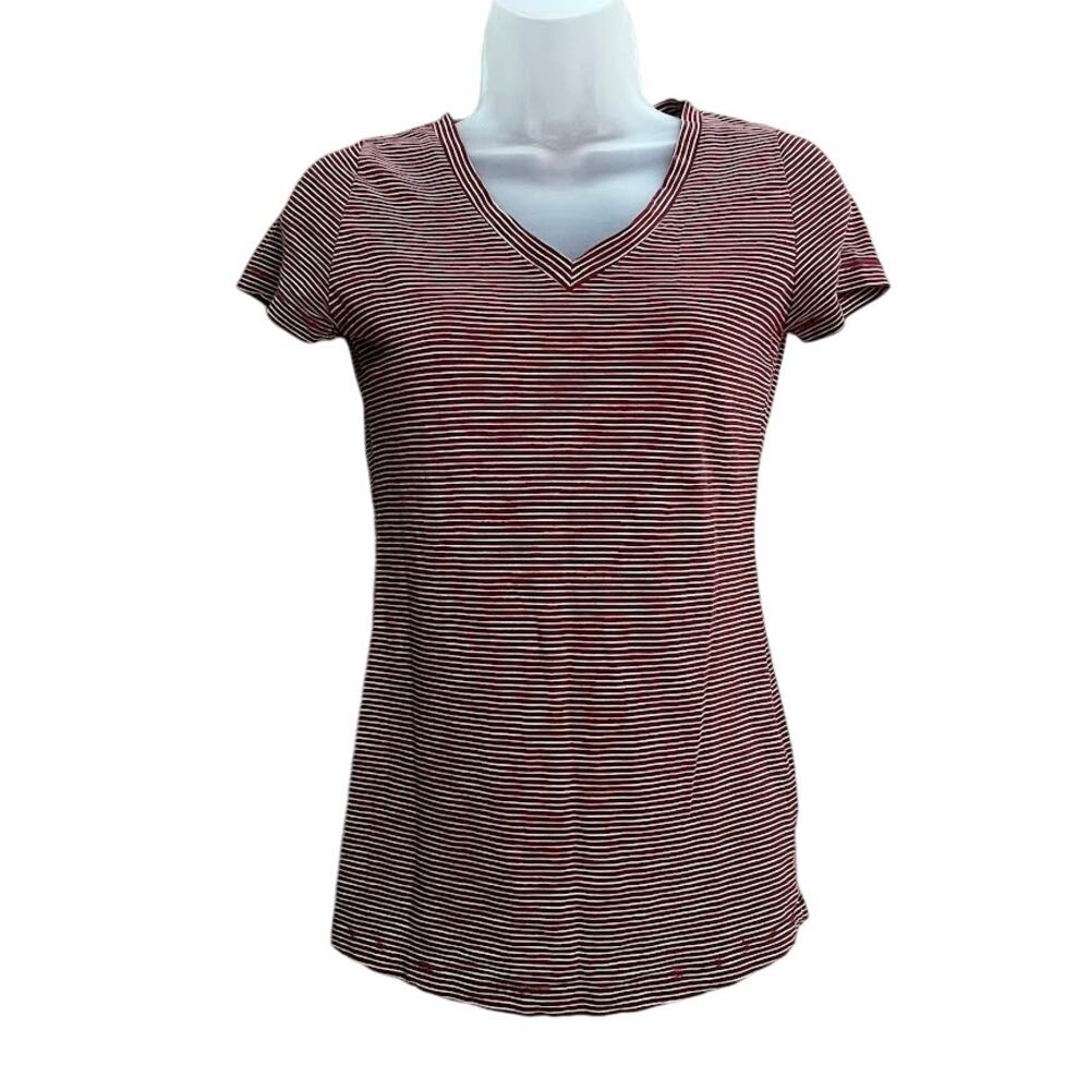 Mossimo Womens Maroon Striped V Neck TShirt Size XSmall‎